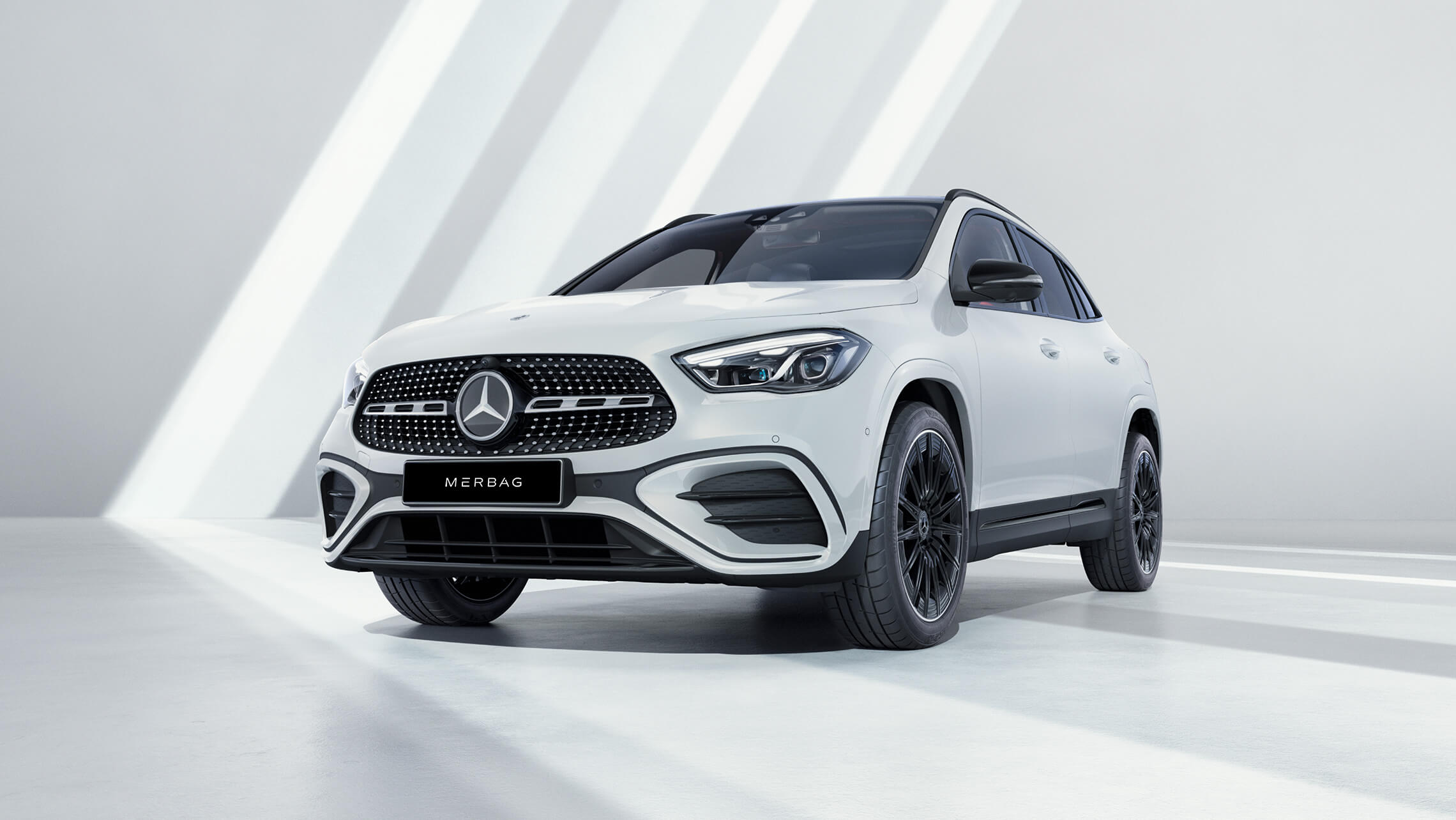 Mercedes GLA SUV 06