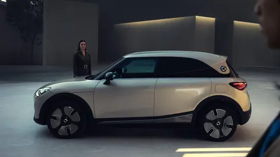 HX11 Premium Solar Silver Metallic Still 8K Landscape Market Entry Keyvisual Hero Group Shot W Car 0045 HX11 Premium Solar Silver Metallic Still 8K Landscape Market Entry Keyvisual Hero Group Shot W Car 0045