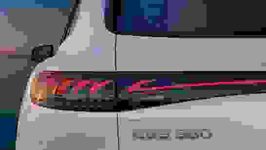 Mercedes EQ EQS SUV 07
