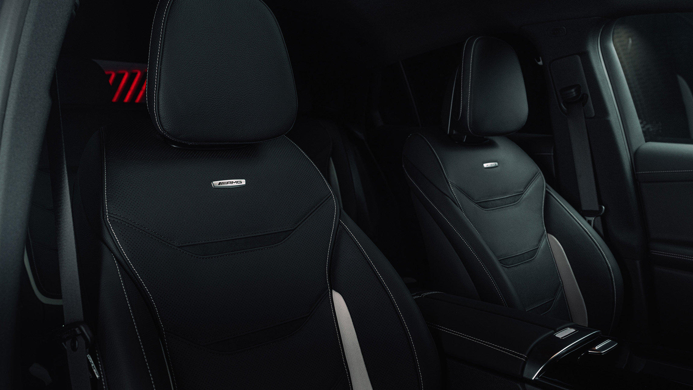 Gallery AMG GLC 53 4MATIC+ 2026 2280X1283px Sitze