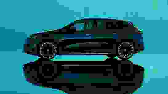 Mercedes EQ EQE SUV 01