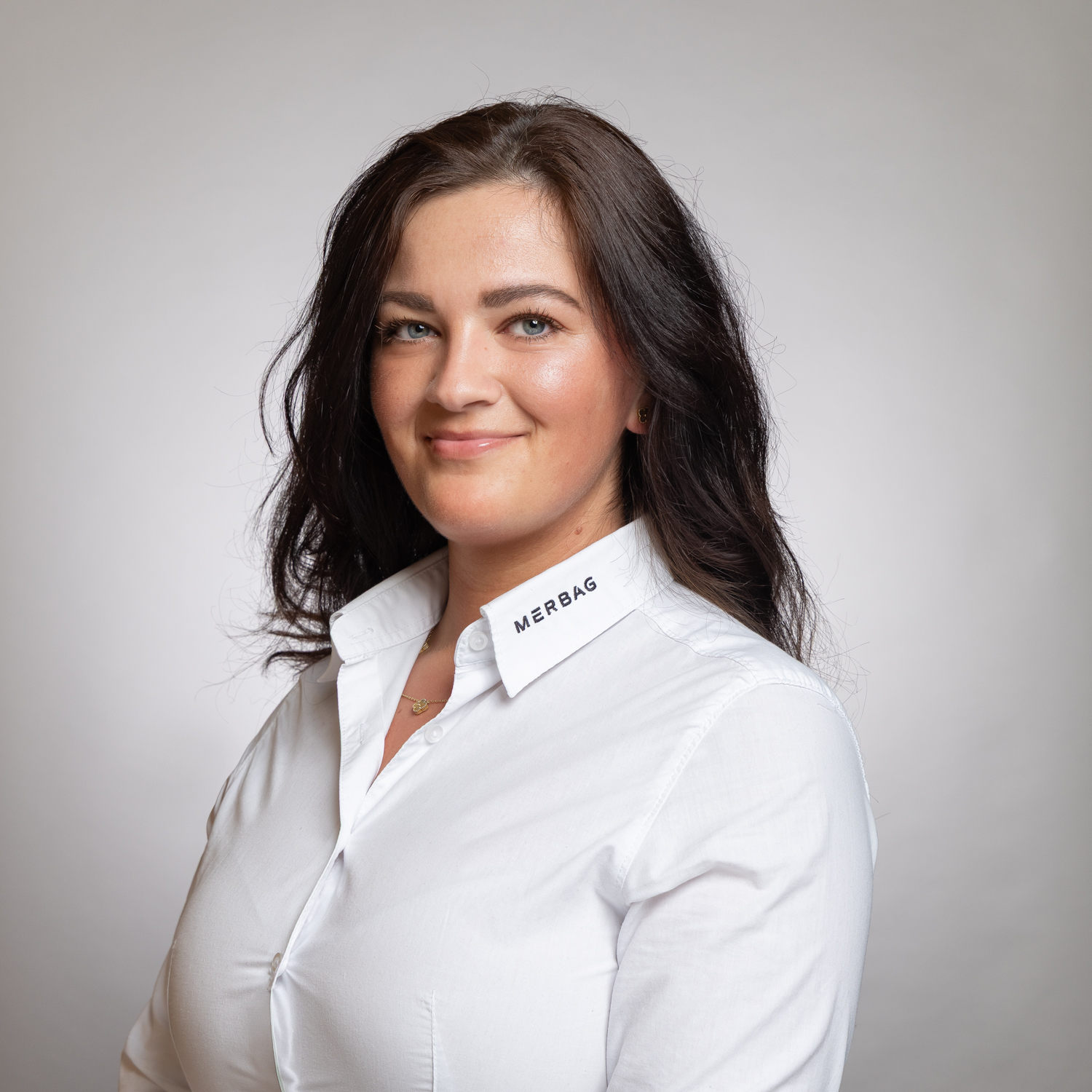 Hol Babacic Ilda Assistante Service 2310