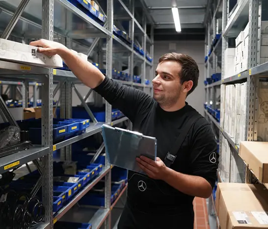 Aufklappbare Kacheln Detailhandelsfachmann 1092X819 Aufklappbare Kacheln Detailhandelsfachmann 1092X819