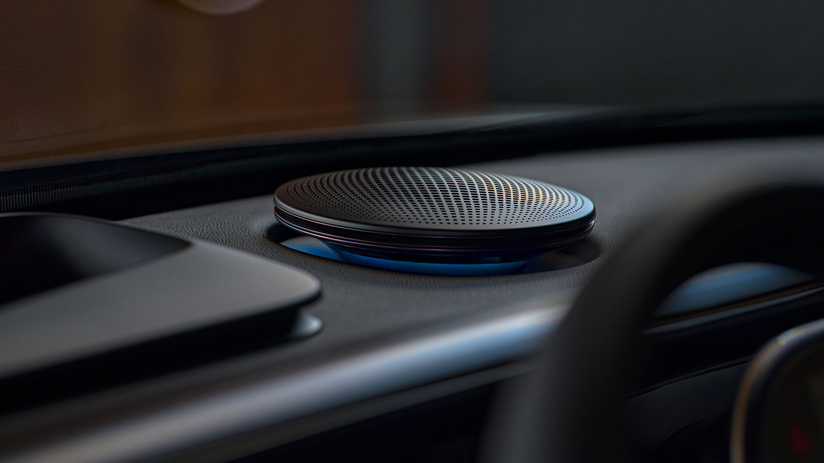 Smart5 Surround Sound 1694X953