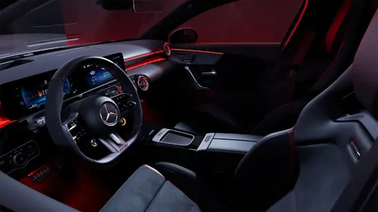 Mercedes-AMG A-Klasse Kompaktlimousine Interieur - Merbag Mercedes-AMG A-Klasse Kompaktlimousine Interieur - Merbag