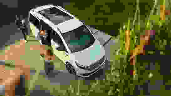 Mercedes EQ EQV 06