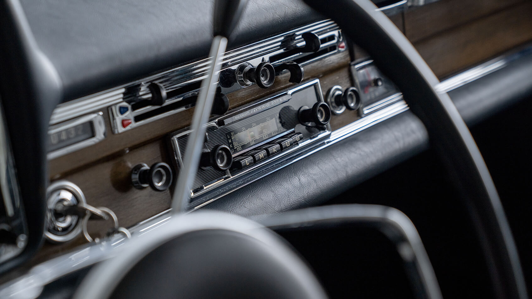 Classicpartner 01 1694X953