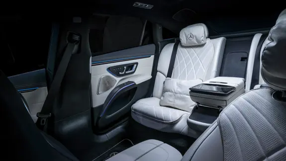 EQS 02 2280X1283 EQS 02 2280X1283